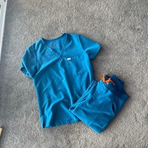 Alps color small figs scrubs